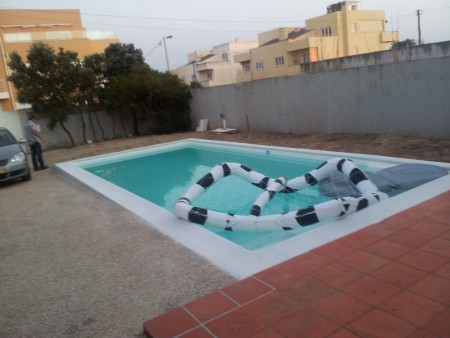 Tamanho : 9.00m x 4.00m x 1.50m